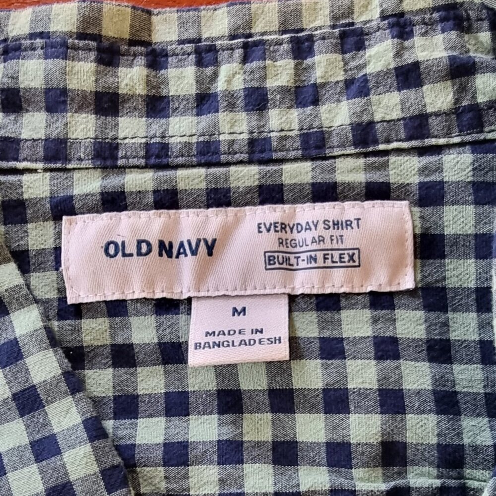 Old Navy Long sleeve Everyday buttondown checkered blue and green shirt